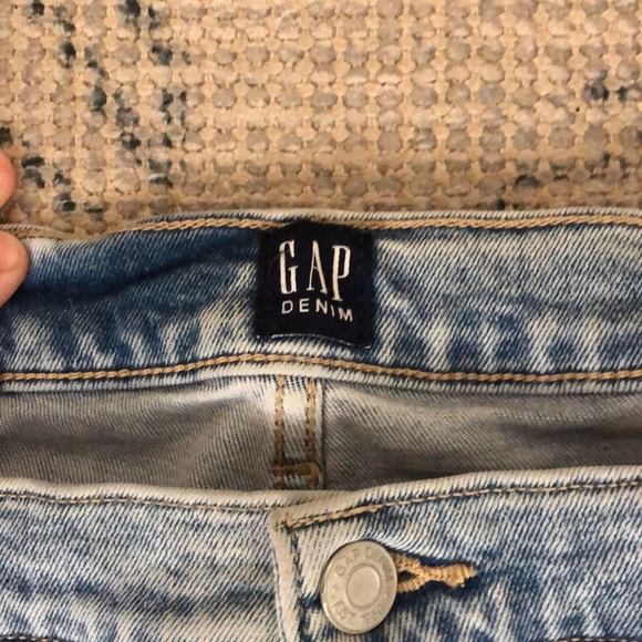 GAP Jeans - Picture 2 of 5